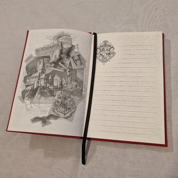 Harry Potter Platform 9 3/4 Journal with Pictures - Picture 5 of 9